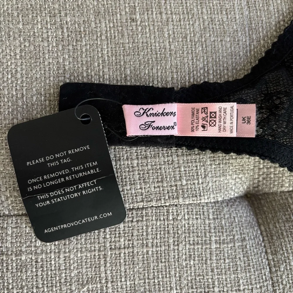Agent Provocateur Love Black French Lace Full Cup Bra Size 36E